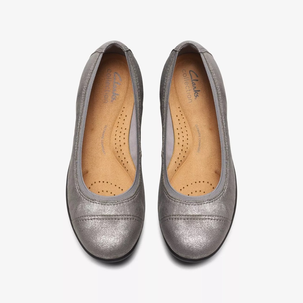 Clarks Women’s Size 8M MEADOW OPAL PEWTER METALLIC flat shoes Never worn!